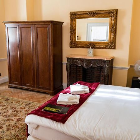St Giles House Hotell NWI Eksteriør bilde